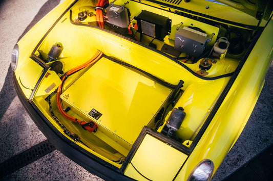 ESDI Elektro-Umbau-Kit Porsche 914 – Hochvolt-Batterie und Komponenten im Frunk